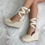 Cuñas altas beige