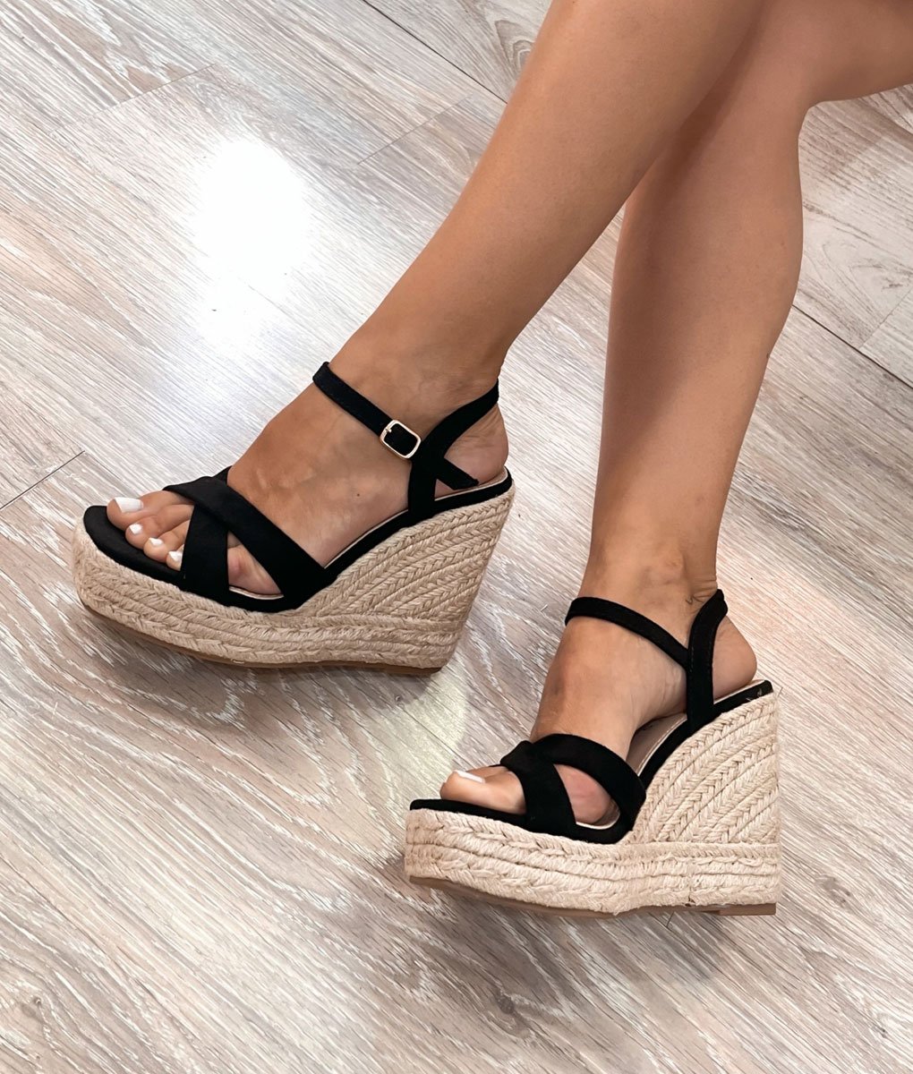 cunas-negras-1-2.jpg Cuñas cruzadas negras - Imagen 1