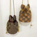 Saquito abalorios cuadrados